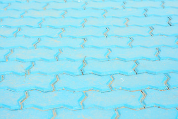 Green brick-shaped zigzag.