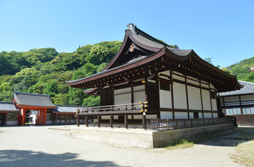 岩清水八幡宮の頓宮本殿