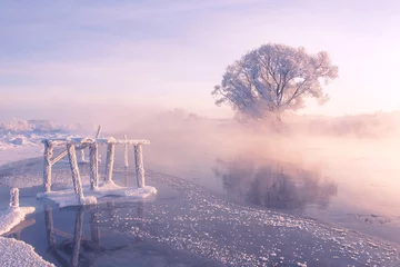 Nebliger Wintersonnenaufgang © alexugalek