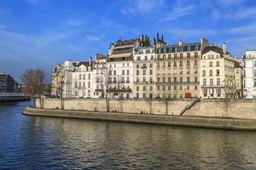 Fototapeta na wymiar Paris, Bords de Seine, 