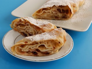 baked strudel with apples