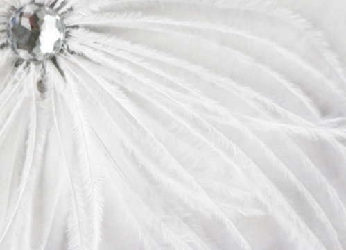 WHITE WEDDING OR BRIDAL INVITATIONS,STIN,RHINSTONE,FEATHERS