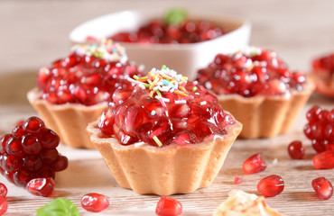Cupcakes with pomegranate