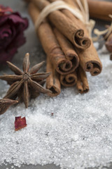 Cinnamon , Anise 