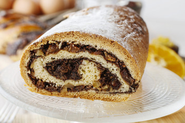 Poppy seed cake