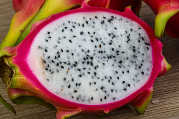 Tropical - Dragon Fruit