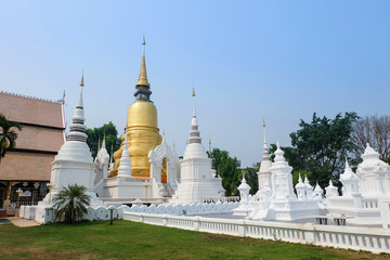 Fototapeta premium golden pagoda in wat suan dok temple, chiang mai, thailand