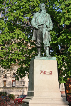 VIENNA, AUSTRIA - APRIL 22, 2010: Statue of Hans Canon by Rudolf Weyr in the Stadtpark (City Park) in Vienna, Austria