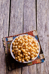 Grains of raw chickpeas