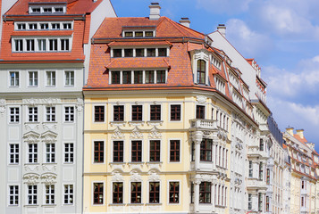 Fototapeta na wymiar Dresden Wohnhaus im barocken Baustil