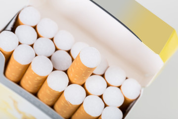Pack og cigarettes