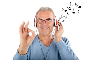 Musik hören mit Noten, isoliert
