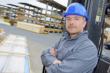 worker with hart hat