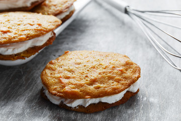 cream filled carrot cake cookies sandwich