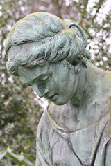 Die Trauernde