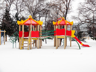 Naklejka premium Детская площадка зимой