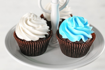 Cupcakes on plates closeup