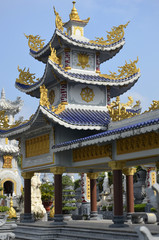 Naklejka premium Temple bouddhiste Chua Cao Linh