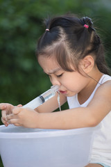 A  sick children Saline nasal wash