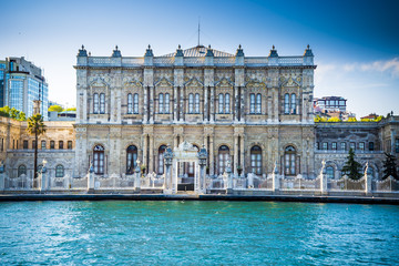 Fototapeta na wymiar Ancient mansion in Istanbul over Bosphorus sea