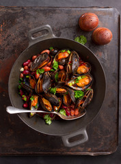 Mussels with bean and herbs