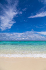 ein wunderschöner Strand auf einer Malediveninsel