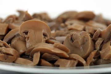 Champignons aus der Konsverve