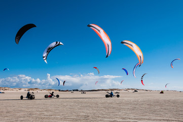 Kitebuggies am Strand von Sankt Peter-Ording