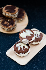 Sandwich cookies for Christmas