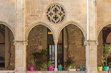 Fototapeta na wymiar Gothic arches in Barcelona