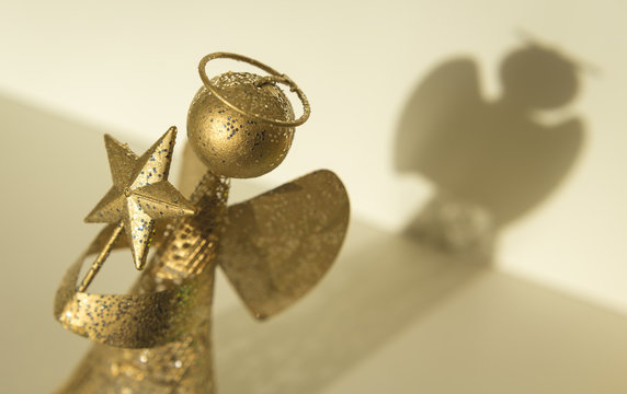 angel with star in the hands
