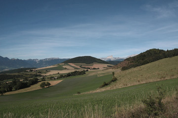 Obraz premium Alpes du sud, sur la route de Chatel