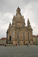 Fototapeta na wymiar DRESDEN, GERMANY - APRIL 27, 2010: Dresden Frauenkirche (Church of Our Lady) that is a Lutheran church in Dresden