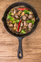 砂肝のアヒージョ　オイル焼き　スペイン小皿料理　 chicken gizzard ajillo