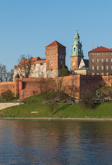 Fototapeta na wymiar Wawel Castle and Wawel cathedral seen from the Vistula boulevards