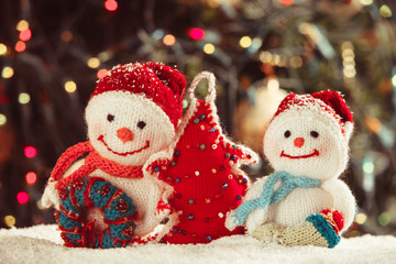 The Knitted snowmen