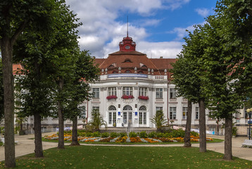 Building oif Alzbetiny lazne, Karlovy Vary