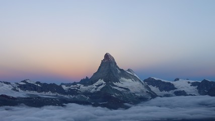 マッターホルンの朝焼け