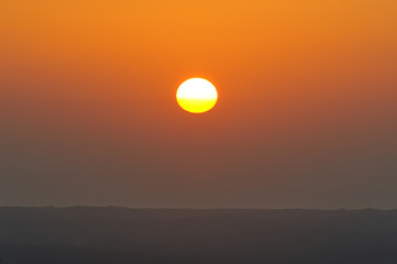 sun next to horizont