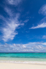 ein wunderschöner Strand auf einer Malediveninsel