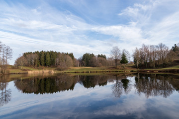 Fototapeta na wymiar étang de Haute-Saône
