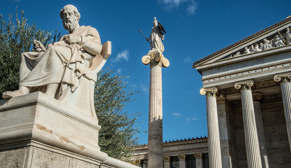 Fototapeta na wymiar Statue of Plato at the Academy of Athens in Greece