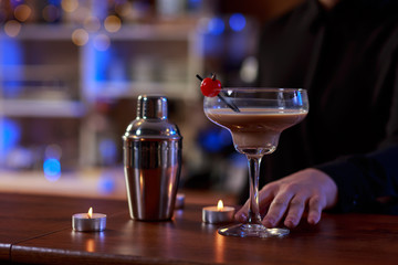 Ordering a drink in bar