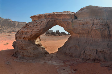 Łuk Naturalny na Saharze