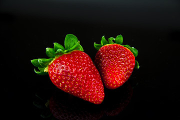Zwei Erdbeeren
