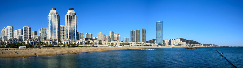 Fototapeta na wymiar Dalian, China city and sea panorama view