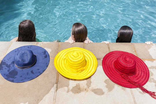 Girls Heads Hats Pool
