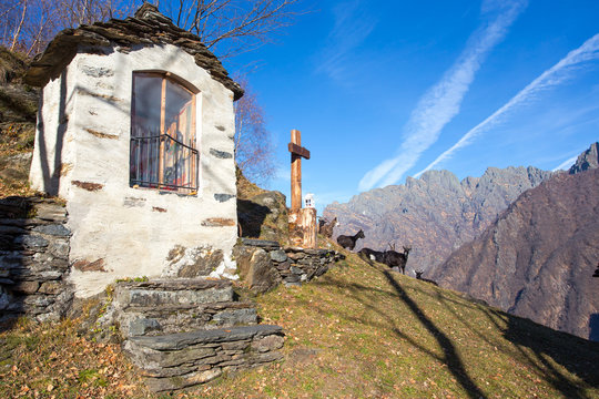 Corte Bu&egrave; - cappelletta - Valgrande