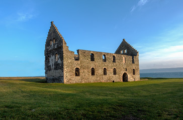 Fototapeta na wymiar Castle ruins