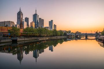 Obraz premium Melbourne city in the morning sunrise, Victoria state, Australia.